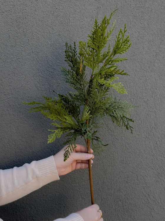 28" Fresh Touch Northern White Cedar Spray