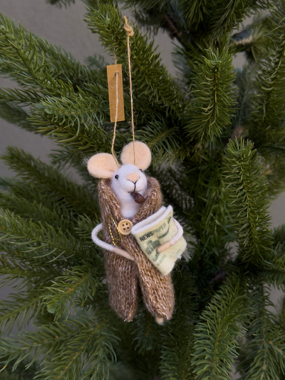 Newspaper Nelson Mouse