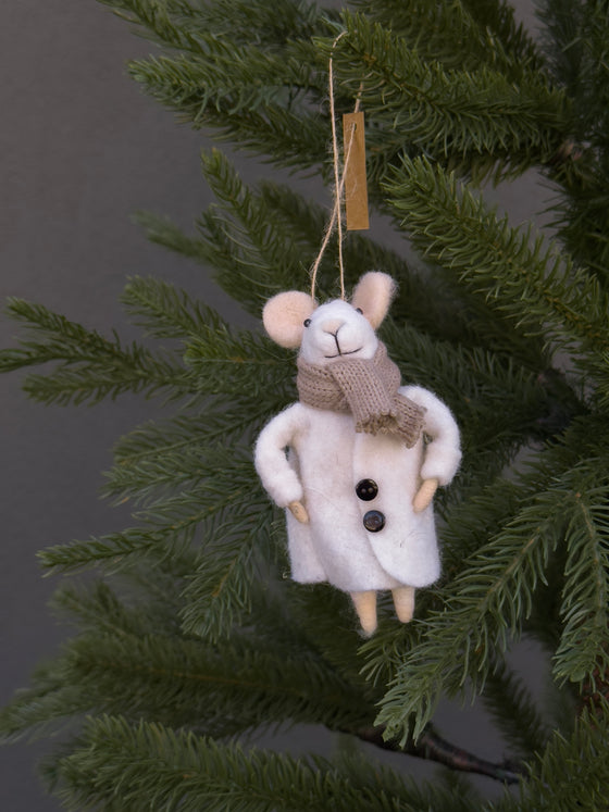 Snowbound Sadie Mouse