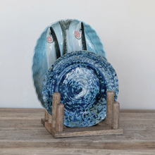  Mango Wood Plate Stand